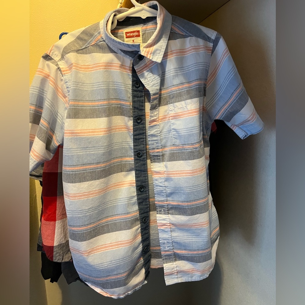Wrangler youth M button down shirt